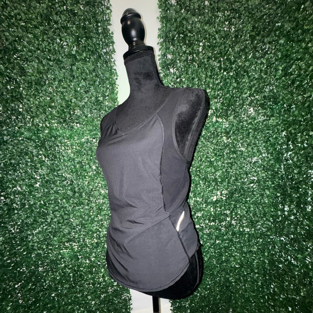 Black Sleeveless Women's Top